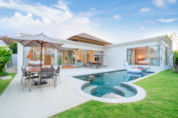 Pool Deck Repair in Arlington Heights