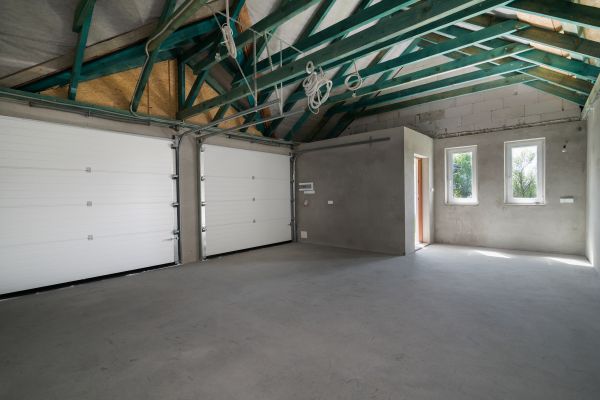 Garage Floor Concrete Repair in Arlington Heights