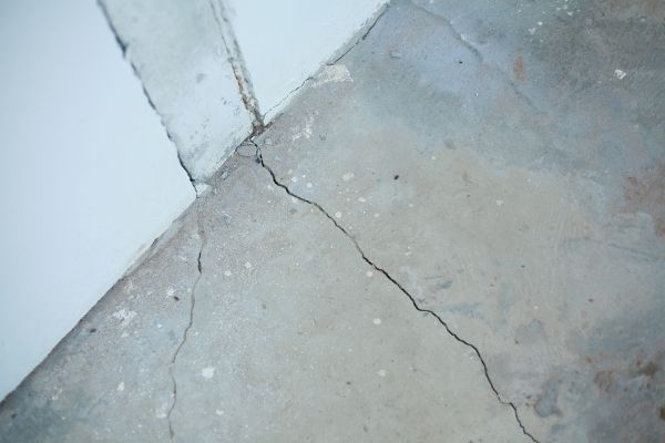 Garage Crack Repair in Arlington Heights